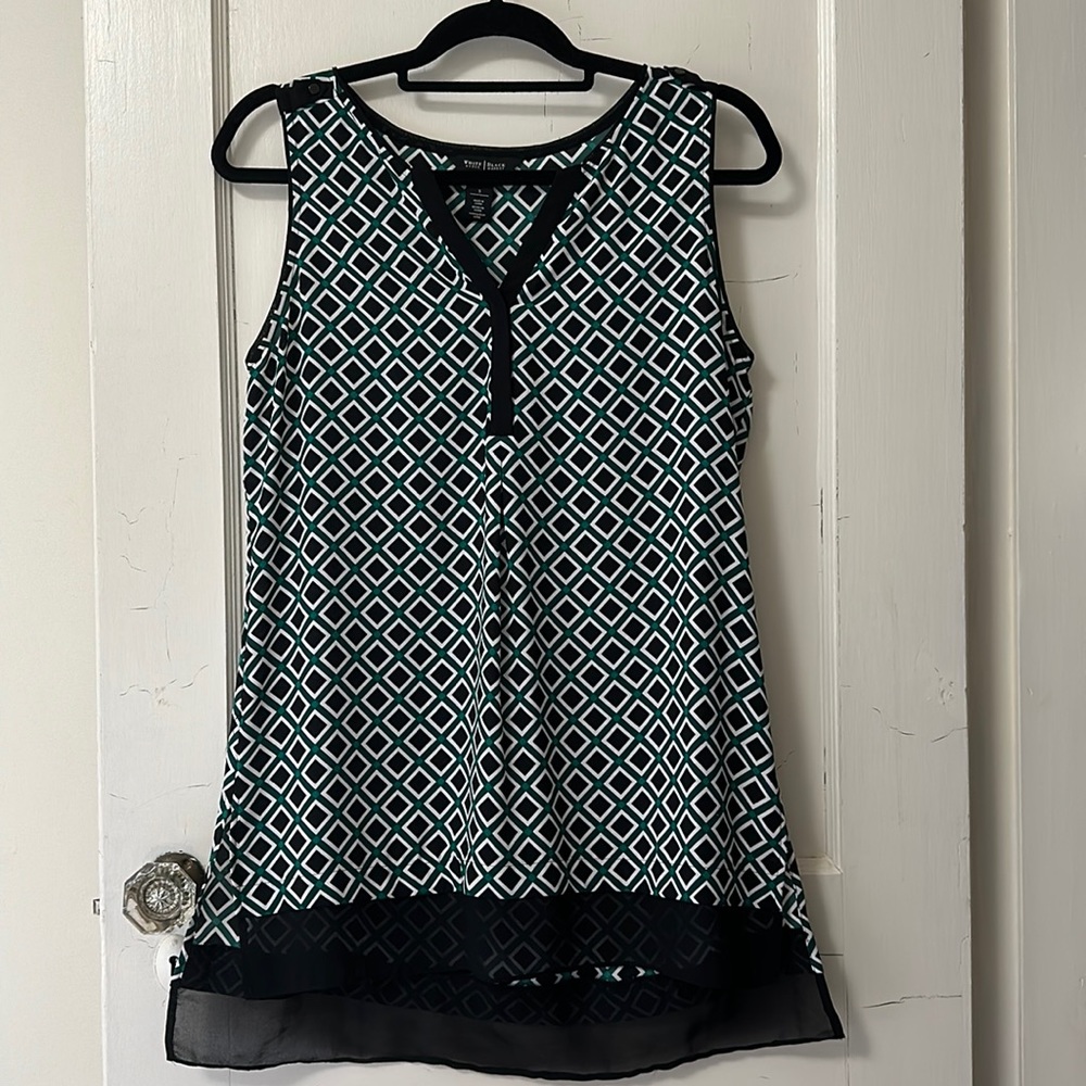 White House Black Market blouse. Size small.